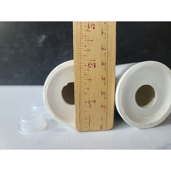 Vintage Salt And Pepper Shakers Souvenir Of Plymouth Massachusetts - Picture 8 of 10